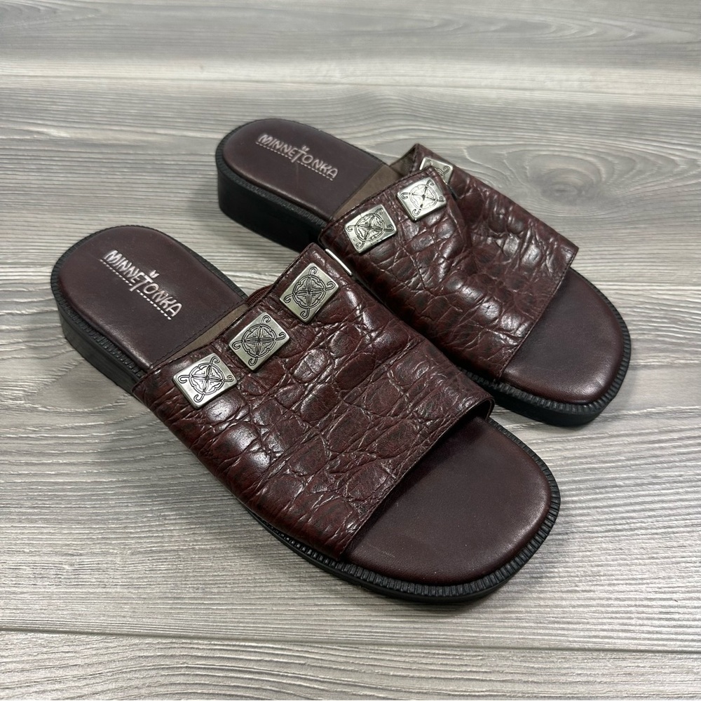 Minnetonka Brown Leather Slide Sandals Silver Western Buckle Detail Size 7